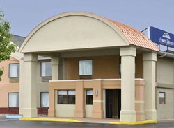 Howard Johnson by Wyndham Allentown/Dorney Hotel & Suites