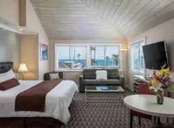 Glenmore Plaza Hotel