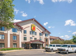 Super 8 by Wyndham Bloomington/Airport