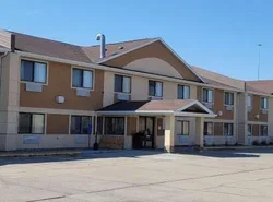 Travelodge by Wyndham Fargo