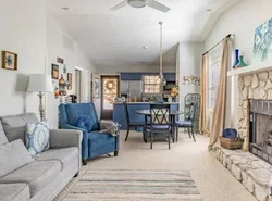 Creekside Gated Golf Mtn Villa w/fast wifi & paved