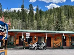 Whitetail Creek Resort