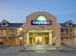 Days Inn by Wyndham Marietta White Water