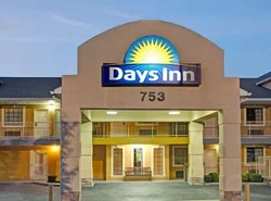 Days Inn by Wyndham Marietta White Water