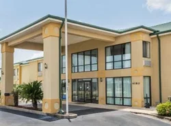 Days Inn by Wyndham Montgomery