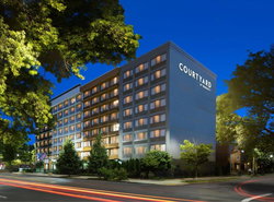 Courtyard New Haven at Yale