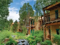 El Monte Sagrado Resort & Spa