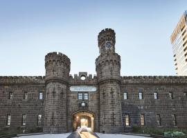 Adina Apartment Hotel Melbourne, Pentridge Accommodation Indiana
