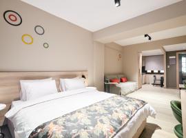 The Mavili urban stay Accommodation Indiana