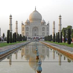 Taj Mahal, Agra Accommodation Indiana