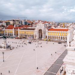 Commerce Square, Lisbon Accommodation Indiana