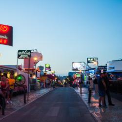 The Strip - Albufeira, Albufeira Accommodation Indiana