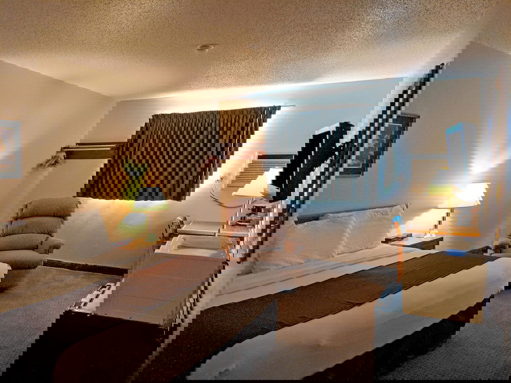 Americas Best Value Inn Torrington - thumb 5