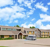 AmericInn by Wyndham Clear Lake - Accommodation Indiana
