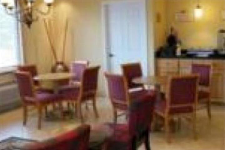 Abbeville Inn - thumb 2