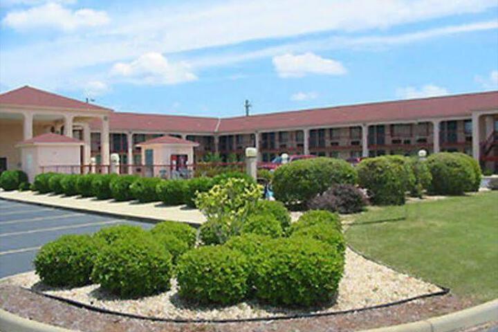 Abbeville Inn - thumb 6