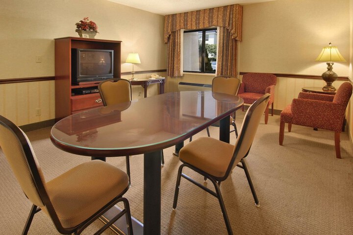 Baymont By Wyndham Corydon - thumb 7