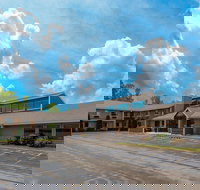 AmericInn by Wyndham Hartford WI - Accommodation Indiana