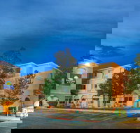 Days Inn  Suites by Wyndham Airport Albuquerque - Accommodation Indiana