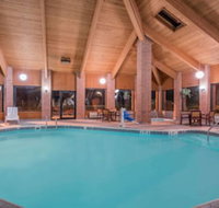 Baymont by Wyndham Marshfield - Accommodation Indiana