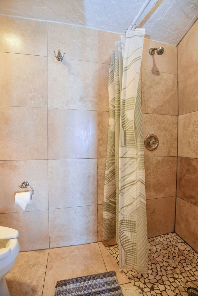 Tiki Moon Villas - thumb 6