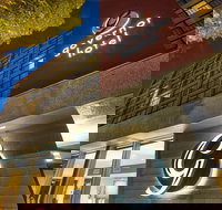 Red Lion Inn  Suites Olympia Governor Hotel - Accommodation Indiana