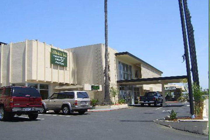 Hillsdale Inn - thumb 1