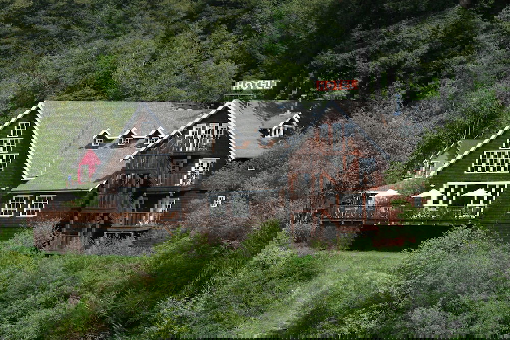 Highland Dell Lodge - thumb 0