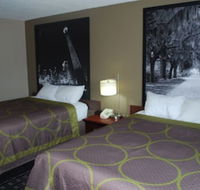 Super 8 by Wyndham Warner Robins - Accommodation Indiana