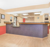 Super 8 by Wyndham Marshalltown - Accommodation Indiana