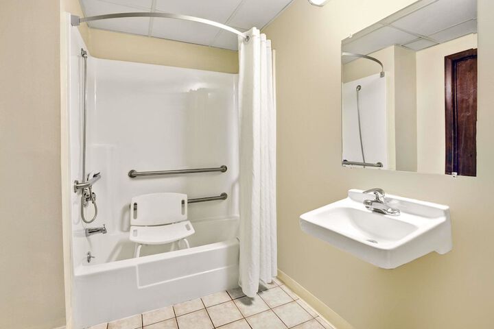 Super 8 By Wyndham Newark DE - thumb 4