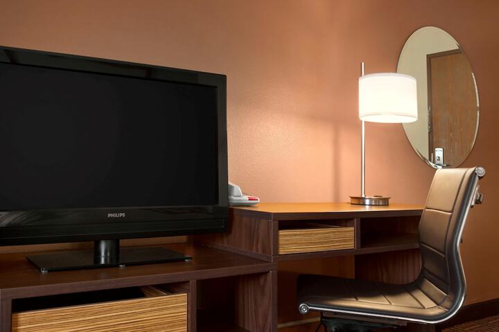 Super 8 By Wyndham Peoria East - thumb 4