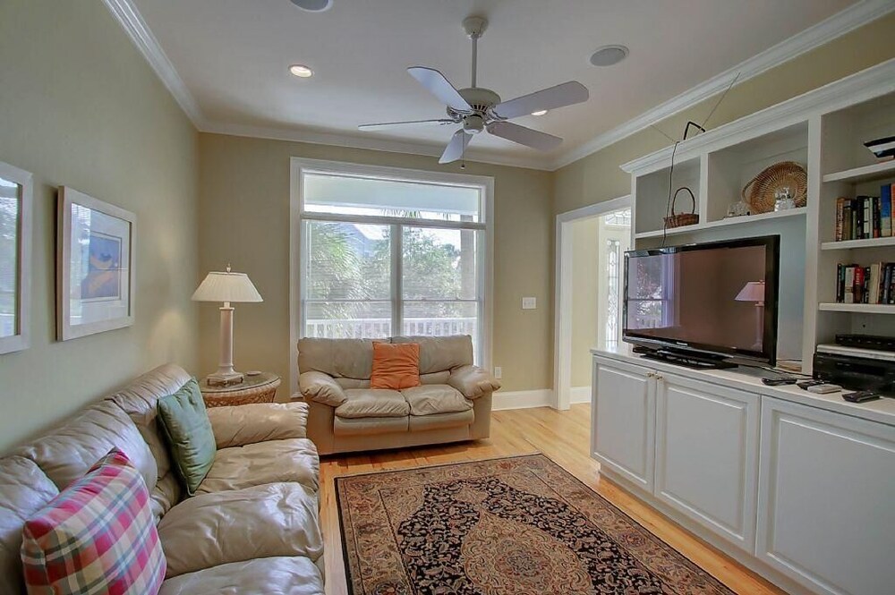 5803 Back Bay Drive - thumb 0