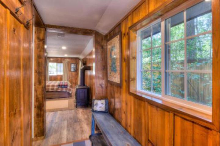 Hole In One Cabin - thumb 5