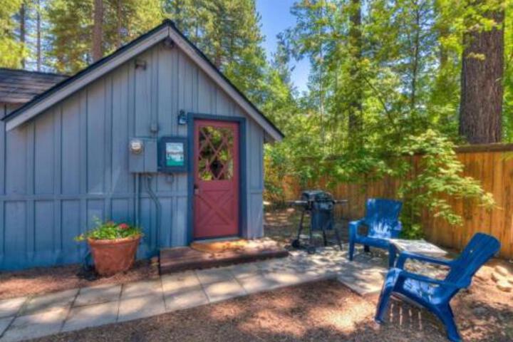 Hole In One Cabin - thumb 1