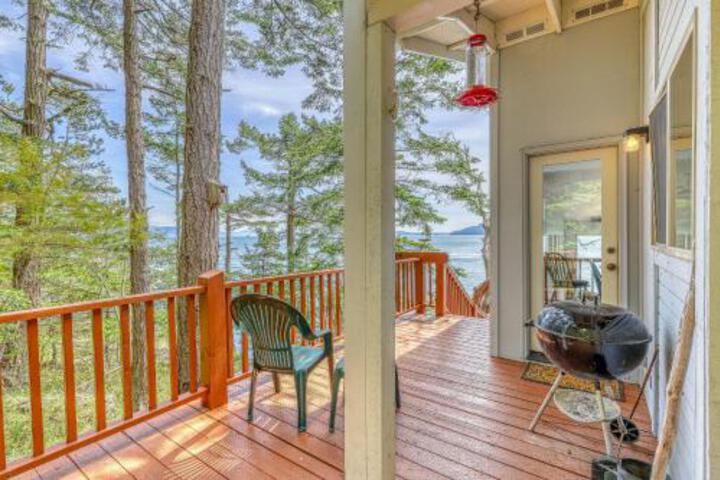 Northwest Shoreline Home - thumb 2