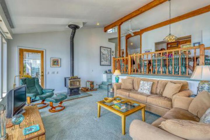 Northwest Shoreline Home - thumb 4