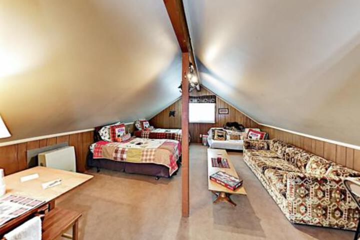 Spacious Cabin Home Home - thumb 4