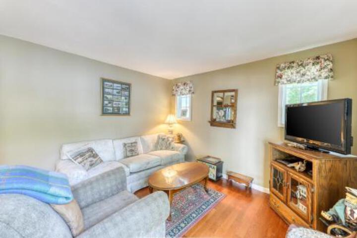 Hocus Pocus Lake House - thumb 5