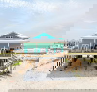 Salty Seahorse -2822 Bienville - Accommodation Indiana