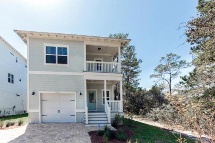 Prime Locale W / Pool & Dock Access Near Beach Home - thumb 1