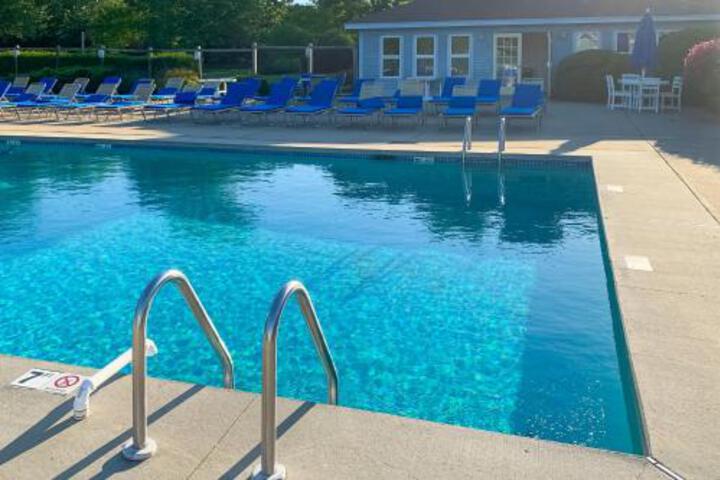 Ocean Mandevilla - thumb 0