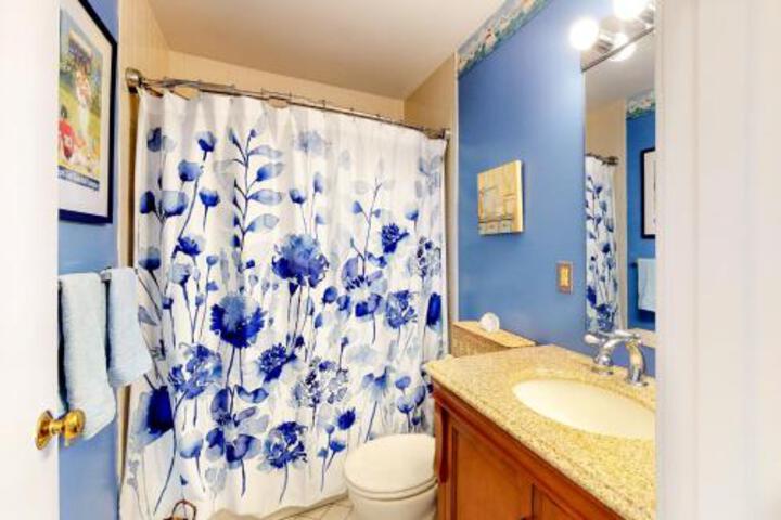 Ocean Mandevilla - thumb 6