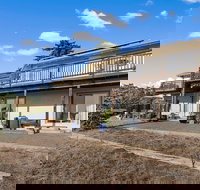 Sunny  Quiet Sheltered In Beautiful Aptos 1 Bedroom Home by Redawning - Accommodation Indiana