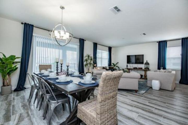 Undeniable Luxury 8 Bdm Champions Gate Villa Villa - thumb 0