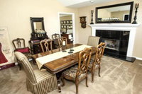 Incredible Sandy Home w / Large Deck Mins to Skiing