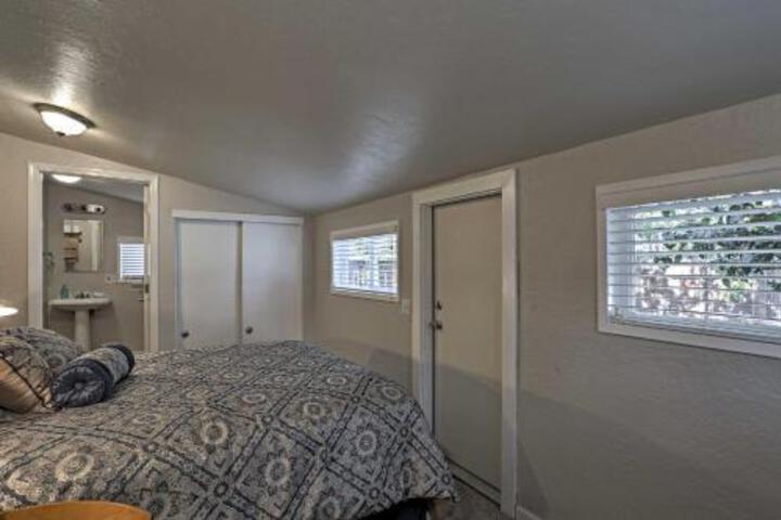 Remodeled Chico Cottage Just 5 Mins To Downtown! - thumb 3