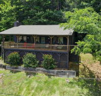 Otter Cottage Riverfront / Trailside Murphy Cabin - Accommodation Indiana