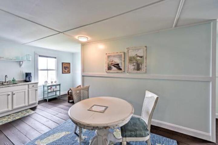 Historic Swansboro Studio W / Intracoastal View! - thumb 4