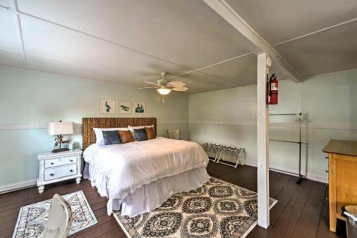 Historic Swansboro Studio W / Intracoastal View! - thumb 3